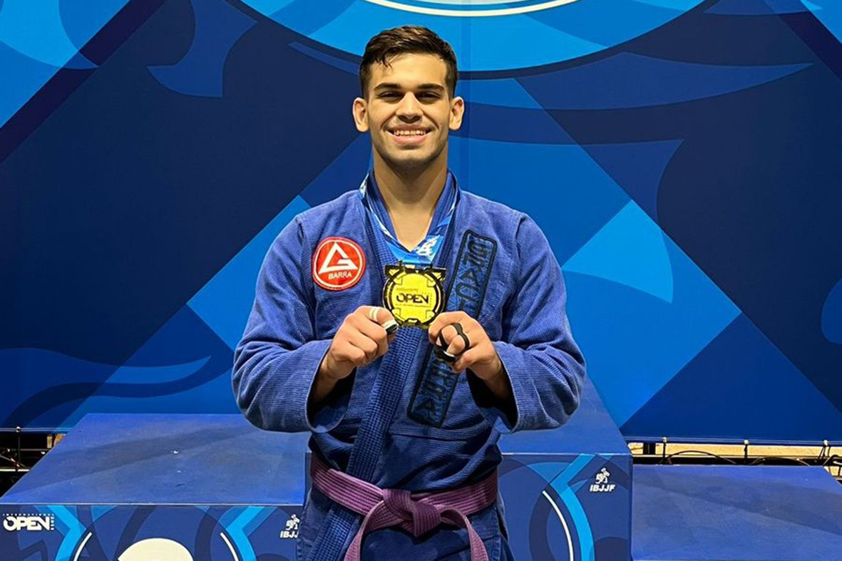 Enzo Botinell conquista medalha de ouro em campeonato na Califórnia (Foto: Arquivo Pessoal)