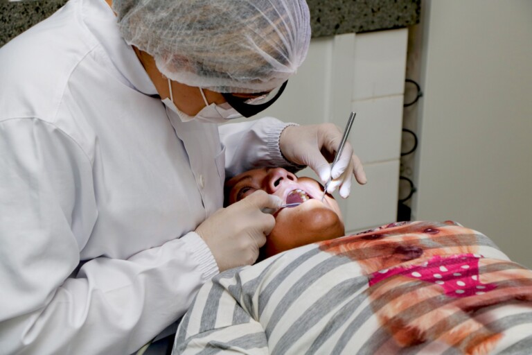 Pacientes devem procurar a Unidade Básica de Saúde antes de obter tratamento especializado - Foto: Wenderson Cabral/FolhaBV