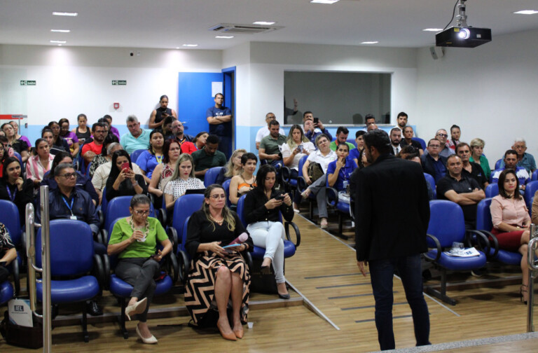 Oficinas sobre Atendimento e Vendas e Elboração de Curriculo serão ofertadas pela população (Foto: Ingrid Rodrigues/IEL-RR)