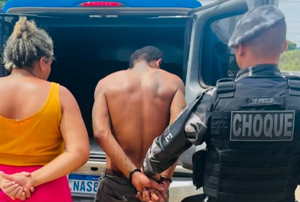 A prisão foi efetuada pelo Choque (Foto: Divulgação) 