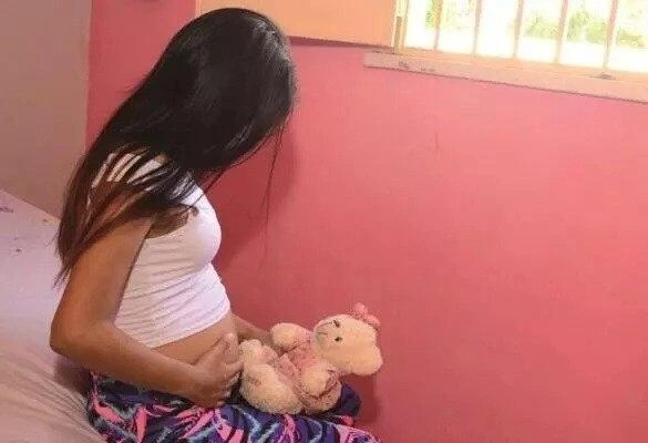 A menina está grávida de 8 meses (Foto: Ilustrativa/Nilzete Franco/FolhaBV) A menina está grávida de 8 meses (Foto: Ilustrativa/Nilzete Franco/FolhaBV)