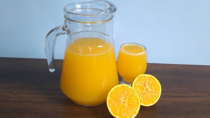 Bater a fruta ou verdura no liquidificador e coar o líquido reduz a quantidade de fibra Foto: Divulgação Bater a fruta ou verdura no liquidificador e coar o líquido reduz a quantidade de fibra Foto: Divulgação