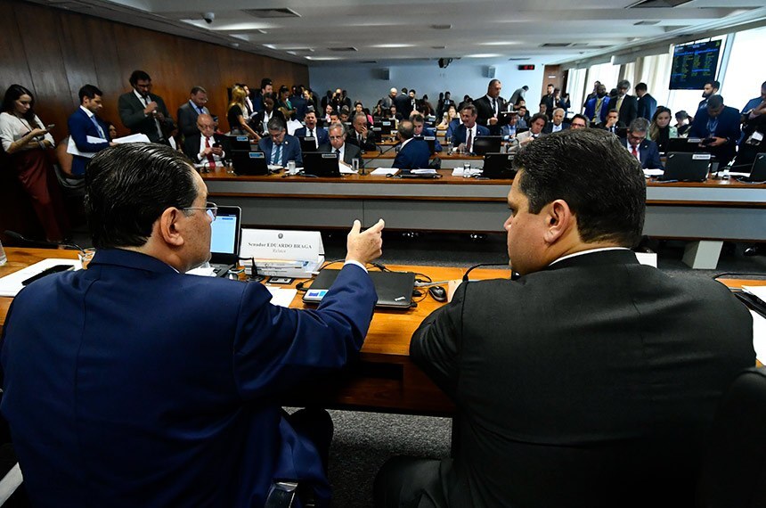 Das 777 emendas apresentadas ao relator, 247 foram acatadas. (Foto: Geraldo Magela/Agência Senado)