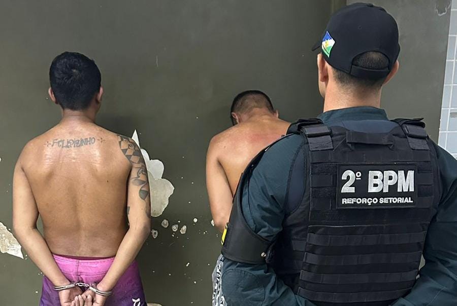 A dupla foi apresentada na Central de Flagrantes (Foto: Divulgação) 