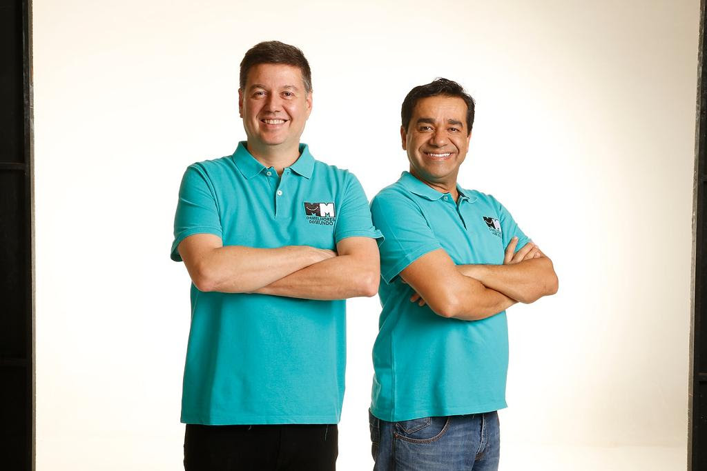 Jovane e Victor, criadores da Cia de Comédia Os Melhores do Mundo.
(Foto: Divulgação) Jovane e Victor, criadores da Cia de Comédia Os Melhores do Mundo.
(Foto: Divulgação)