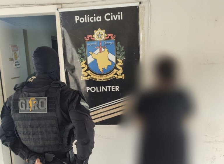 Mulher foi conduzida para a Cidade da Polícia Civil (Foto: Divulgação/GIRO)