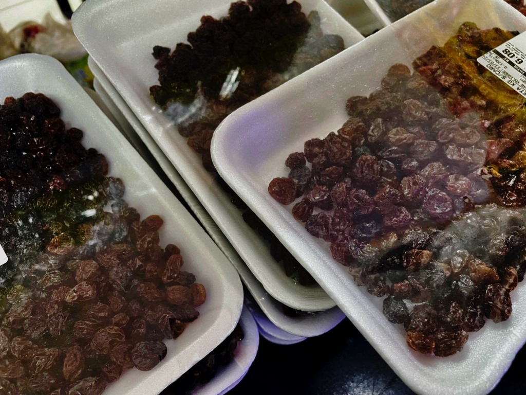 A tradição polêmica de consumir uva passa e outras frutas desidratadas no panetone, especialmente no Natal, data desde a Roma Antiga (Foto Raisa Carvalho)