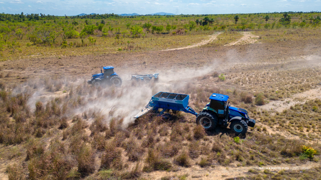 No mutirão, 75 famÃlias foram atendidas com a abertura de mais 151 hectares, que ainda não eram utilizadas para cultivo. (Foto: reprodução/PMBV) No mutirão, 75 famÃlias foram atendidas com a abertura de mais 151 hectares, que ainda não eram utilizadas para cultivo. (Foto: reprodução/PMBV)