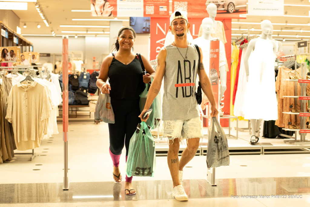 Dicas do Procon ajudam a evitar dor de cabeça nas compras de Natal (Foto Andrezza Mariot)