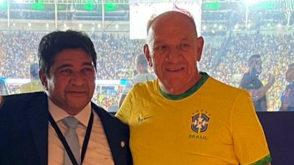O presidente da CBF, Ednaldo Rodrigues, com o presidente da FRF, Zeca Xaud (Foto: Arquivo pessoal) O presidente da CBF, Ednaldo Rodrigues, com o presidente da FRF, Zeca Xaud (Foto: Arquivo pessoal)