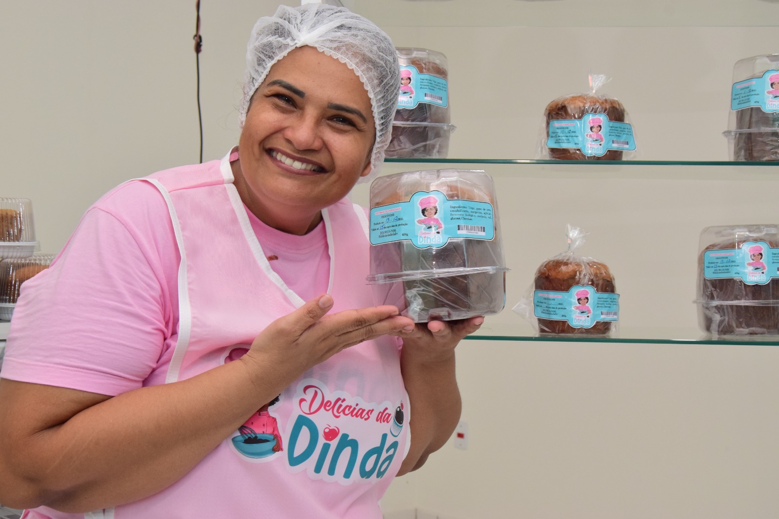 "Dinda" decidiu empreender com penetones pela primeira vez e conta que o resultado tem sido positivo (Foto: Nilzete Franco/FolhaBV)