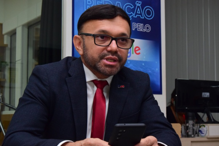 Presidente do Irdec, advogado Rawlins Coelho. (Foto: Nilzete Franco/FolhaBV)