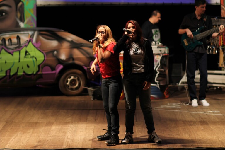 Semana da Cultura Hip-hop começa nesta segunda e conta com show da dupla “Atitude Feminina”