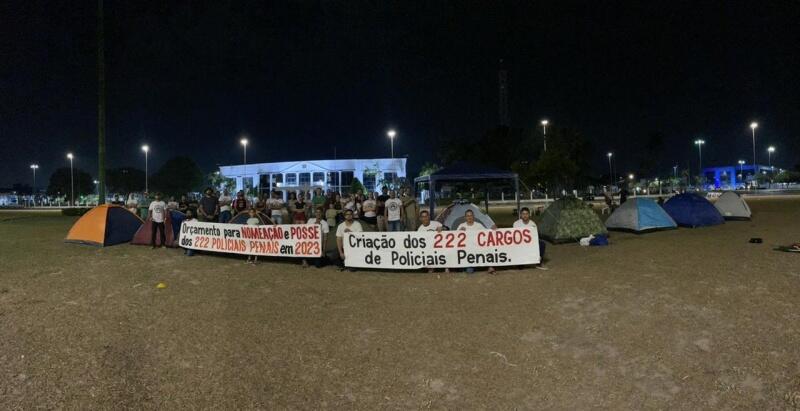 Aprovados no curso de formação da Polícia Penal acampam em frente ao Palácio (Foto: Arquivo Pessoal)