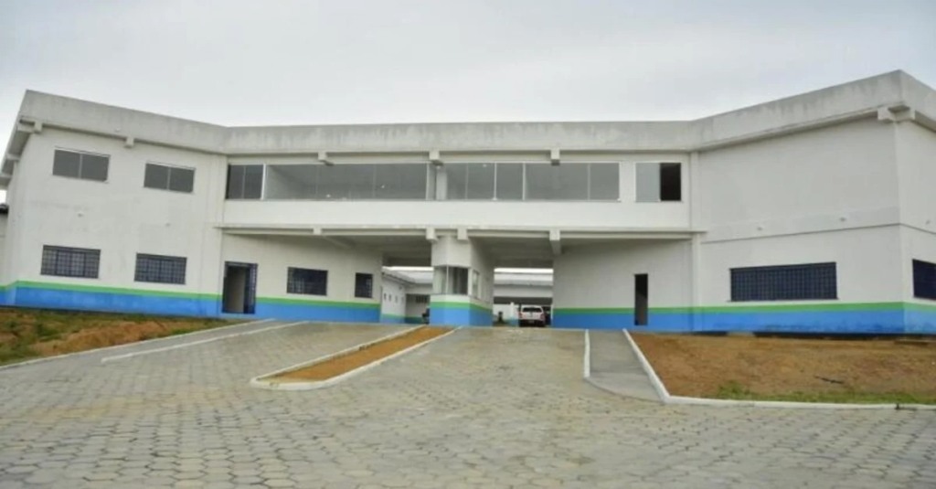 A denúncia foi feita pela mãe de um dos detentos, que esteve no local para visitação e afirma ter visto de perto a situação (Foto: Arquivo/FolhaBV) A denúncia foi feita pela mãe de um dos detentos, que esteve no local para visitação e afirma ter visto de perto a situação (Foto: Arquivo/FolhaBV)