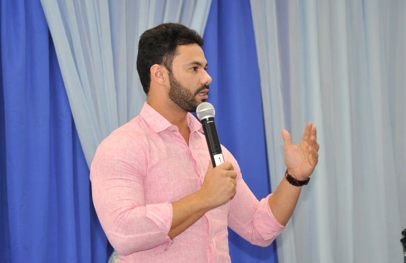 O ex-reitor da Uerr, Regys Freitas (Foto: Uerr) O ex-reitor da Uerr, Regys Freitas (Foto: Uerr)