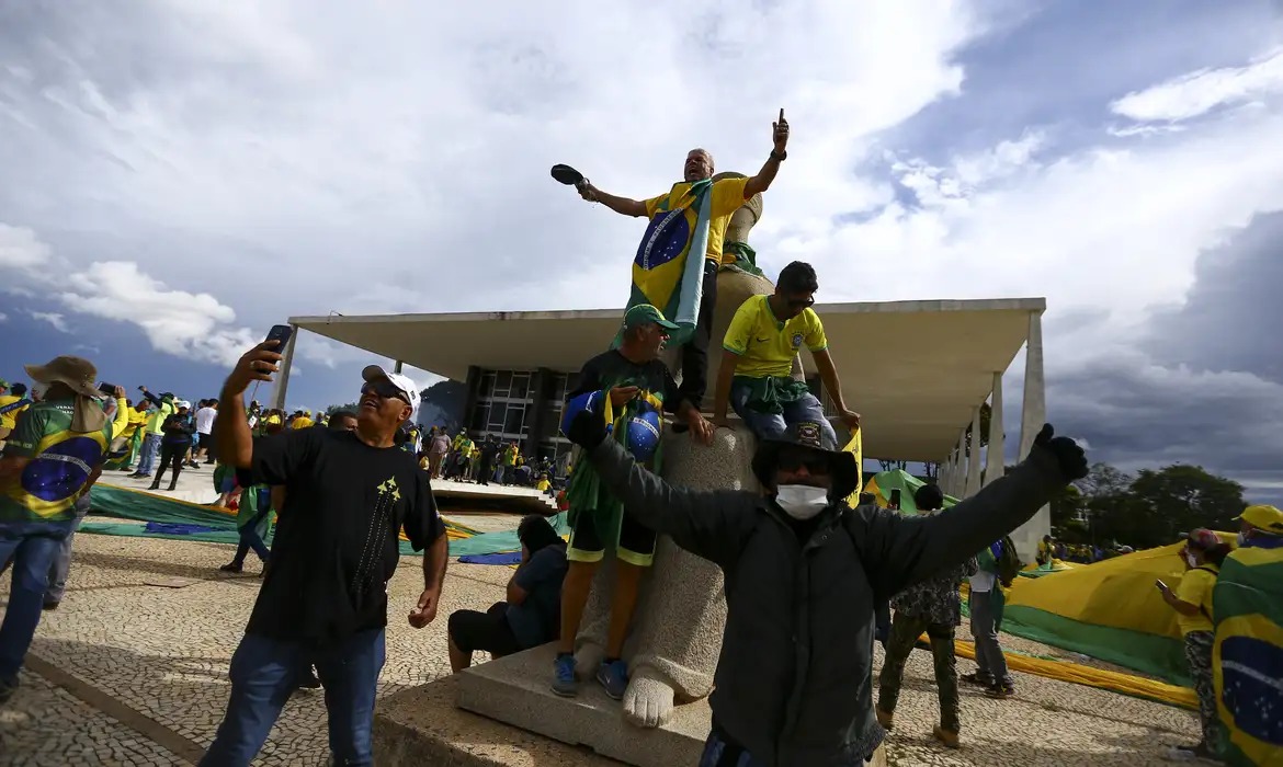 Assim como as instalações do Palácio do Planalto e do Congresso Nacional, a sede da Corte também foi invadida e depredada, fato inédito no tribunal. (Foto: Agência Brasil)