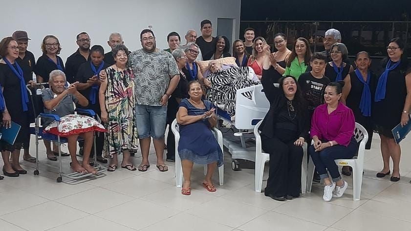 Coral Vozes que curam em apresentação no HGR (Foto: Arquivo Pessoal)