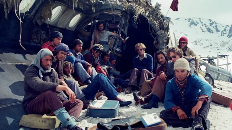 Filme retrata a história vivida por sobreviventes de acidente aéreo em 1972 (Foto: Divulgação/Netflix)