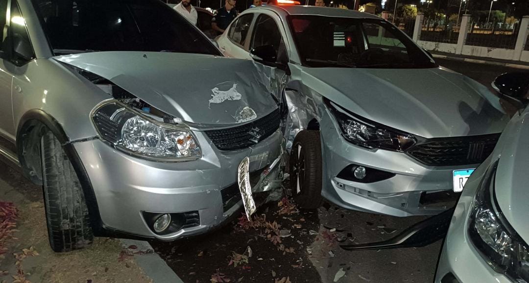 Veículos envolvidos no acidente (Foto: Divulgação) 