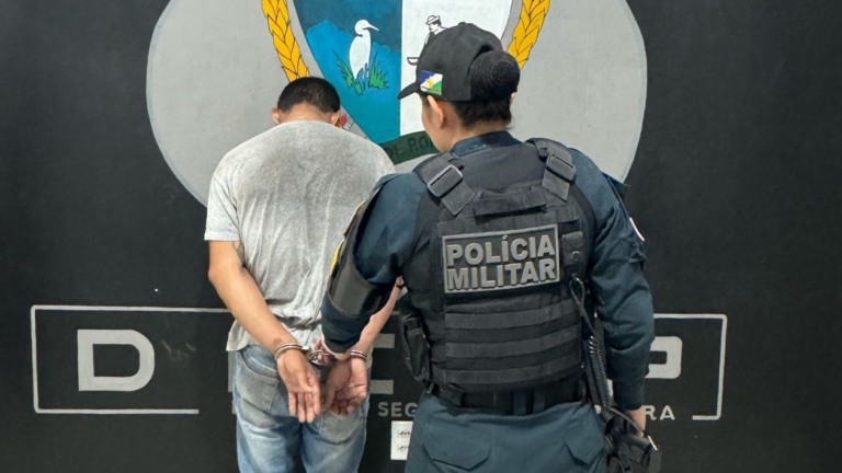 Homem foi levado à sede da Dicap (Foto: Divulgação/PMRR)