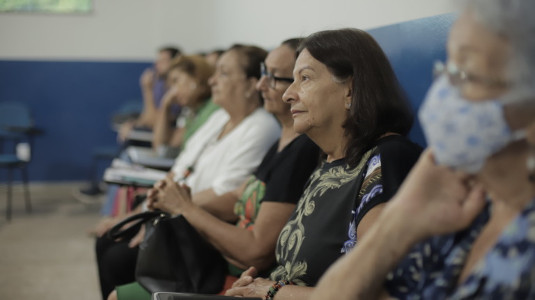 Podem ser inscrever pessoas com 60 anos ou mais, de qualquer escolaridade