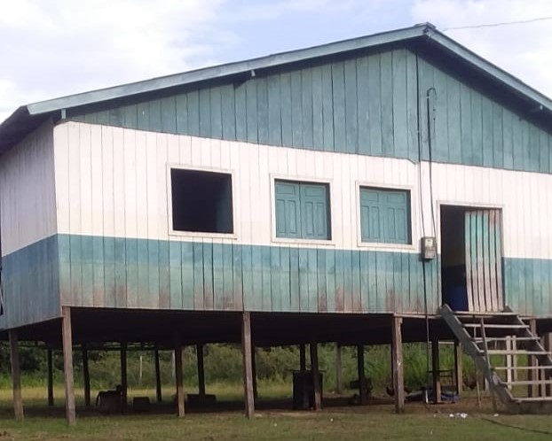 Escola Professora Mariza da Gama Figueiredo, fica na comunidade Remanso, no baixo Rio Branco (Foto: Reprodução)