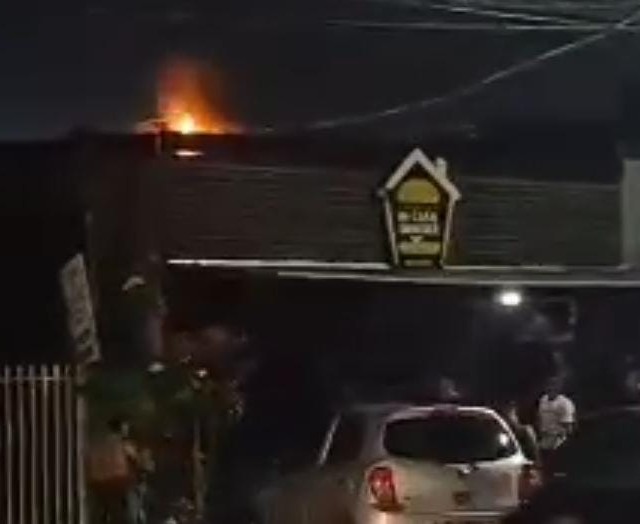 O estabelecimento fica localizado na Avenida Mário Homem de Melo, no bairro Caimbé (Foto: Reprodução)