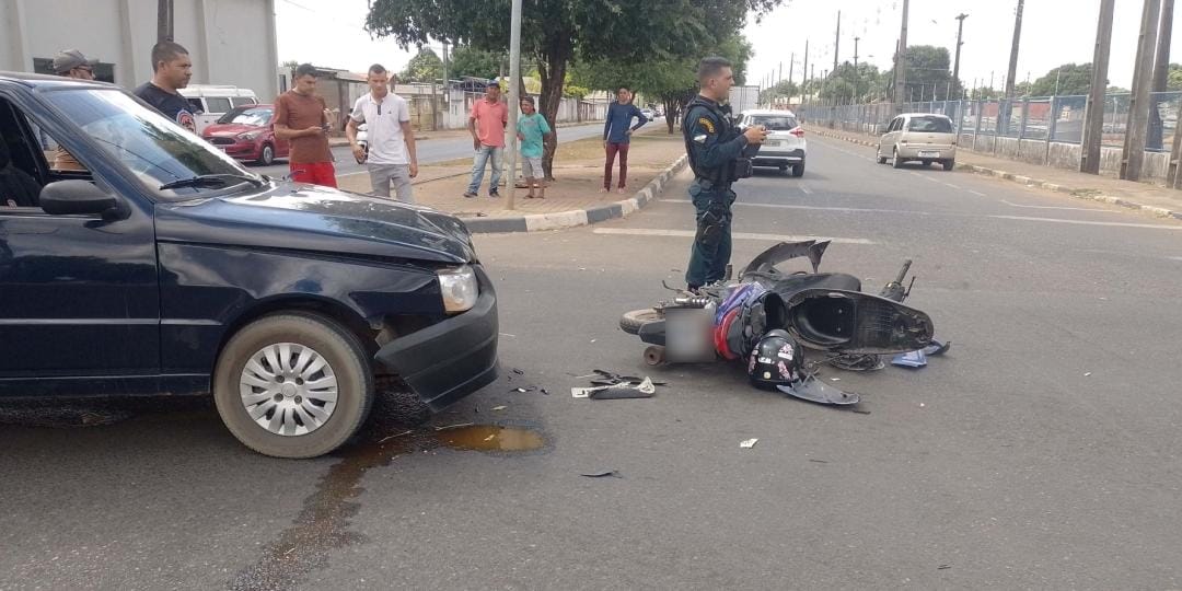 Veículos envolvidos no acidente (Foto: Divulgação) 