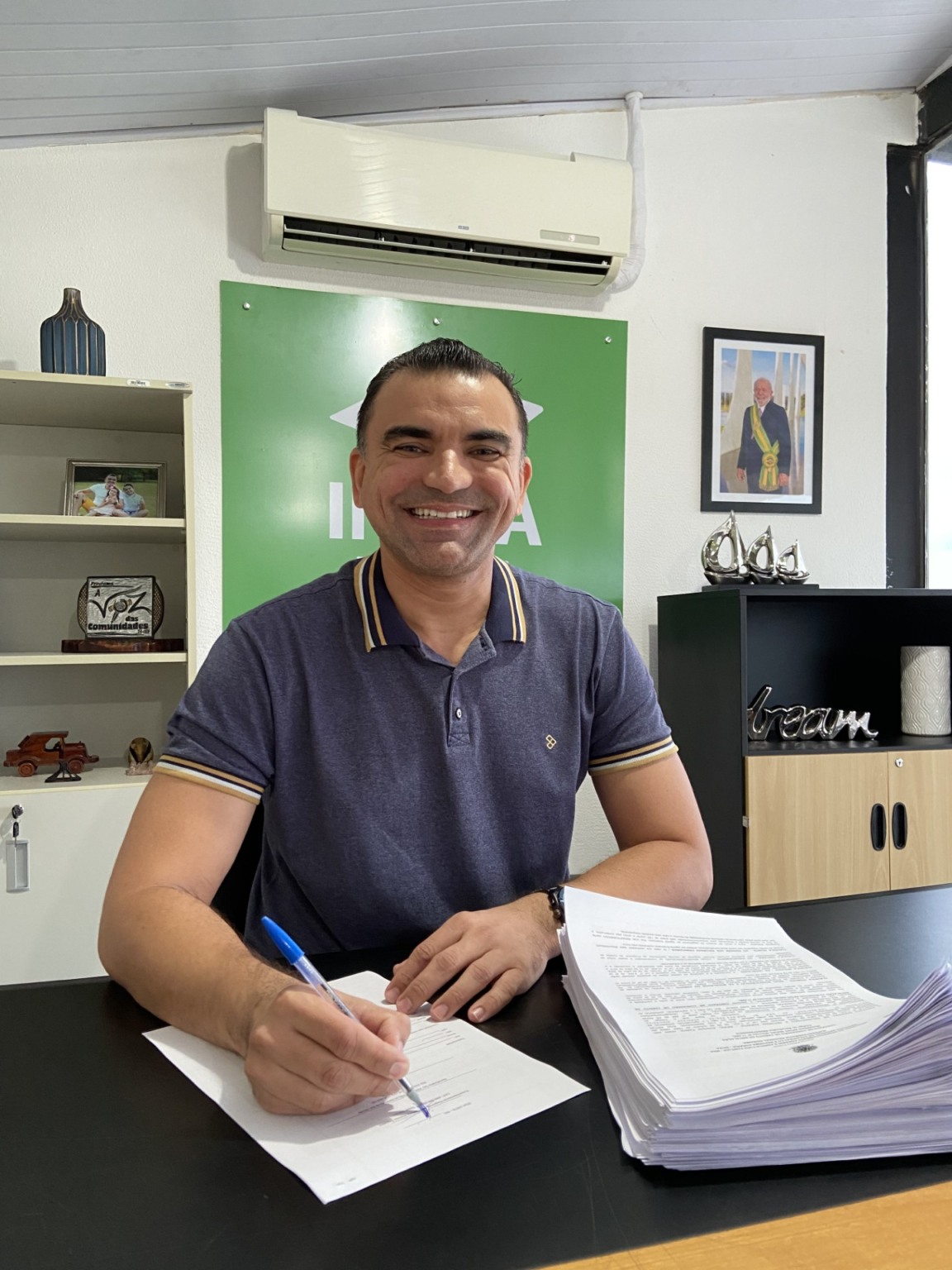 De acordo com o superintendente do Incra em Roraima, Evangelista Siqueira, o recurso do crédito Apoio Inicial foi depositado diretamente em conta aberta para esta finalidade junto ao Banco do Brasil De acordo com o superintendente do Incra em Roraima, Evangelista Siqueira, o recurso do crédito Apoio Inicial foi depositado diretamente em conta aberta para esta finalidade junto ao Banco do Brasil
