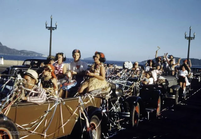 Carnaval é uma das festas mais populares no Brasil (Foto: fotos_carros_antigos07