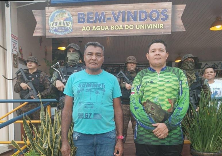 As vítimas e a guarnição da Cipa (Foto: Divulgação) As vítimas e a guarnição da Cipa (Foto: Divulgação)