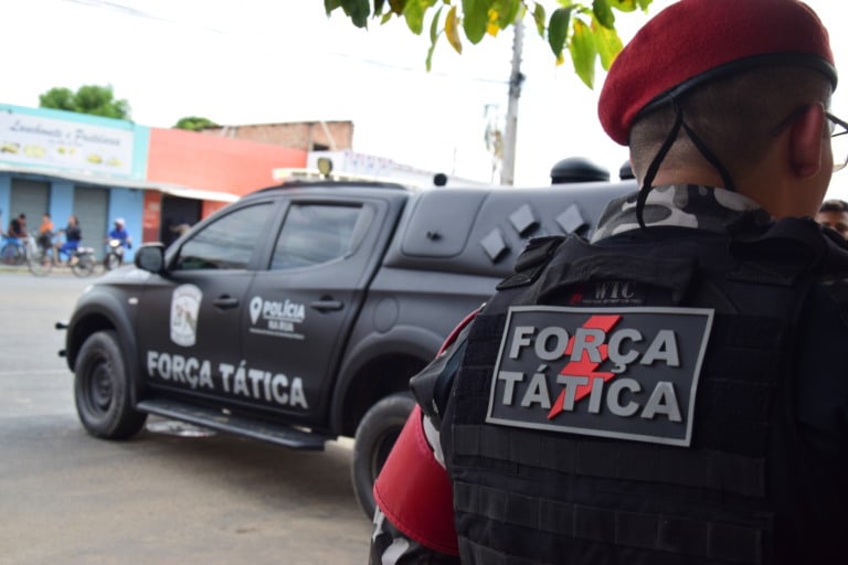 Policial da Força Tática (Foto: Nilzete Franco/FolhaBV)