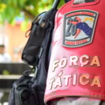 A guarnição da Força Tática estava em patrulhamento, quando avistou T.R.S. em atitude suspeita, o que motivou a abordagem. Foto: Nilzete Franco/FolhaBV