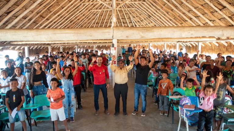 O Projeto 'A Escola vai à Escola' está em sua primeira fase, atendendo aos municípios de Iracema, Caracaraí, Uiramutã, Mucajaí e Cantá (Foto: Divulgação)