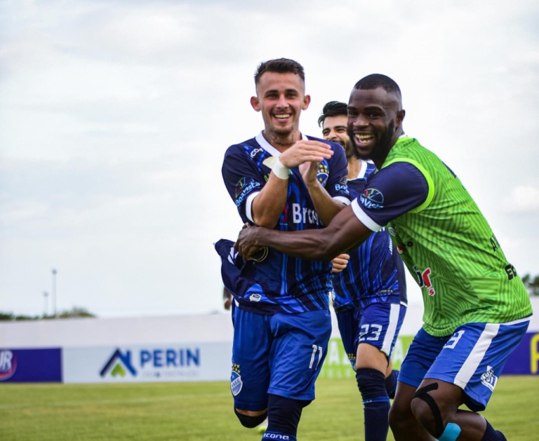 Mundão neutraliza e estreia com goleada por 4 a 0 sobre o Roraima