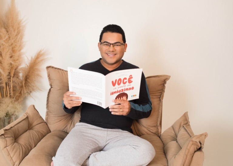 Você vai ganhar um irmãozinho já está disponível na Amazon e em outras grandes livrarias online (Foto: Raillander/Arquivo Pessoal)