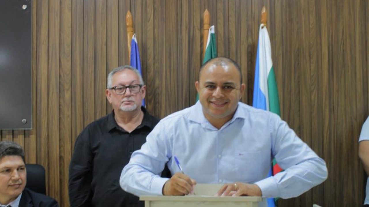 Valdenir Magrão toma posse como prefeito de Alto Alegre (Foto: Arquivo pessoal)