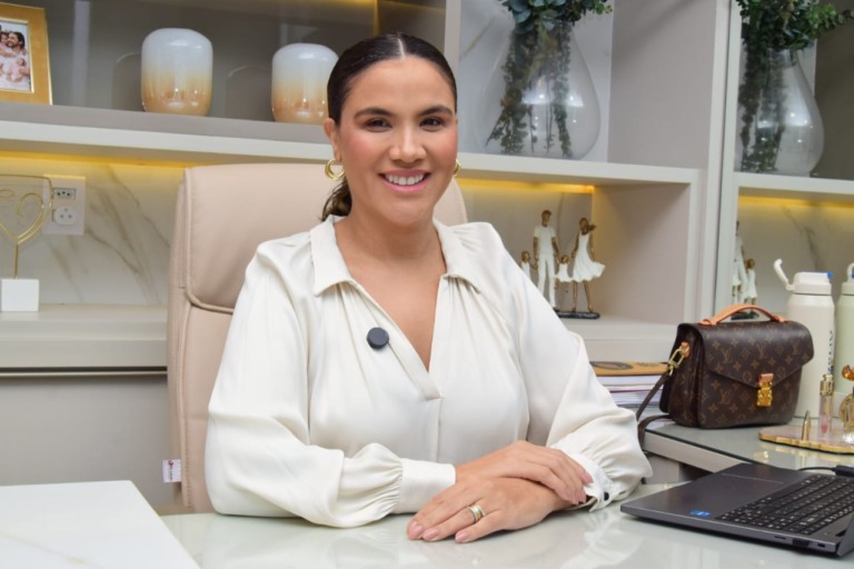 Poliana Genaro trabalha com estética há 4 anos (Foto: Nilzete Franco/FolhaBV)