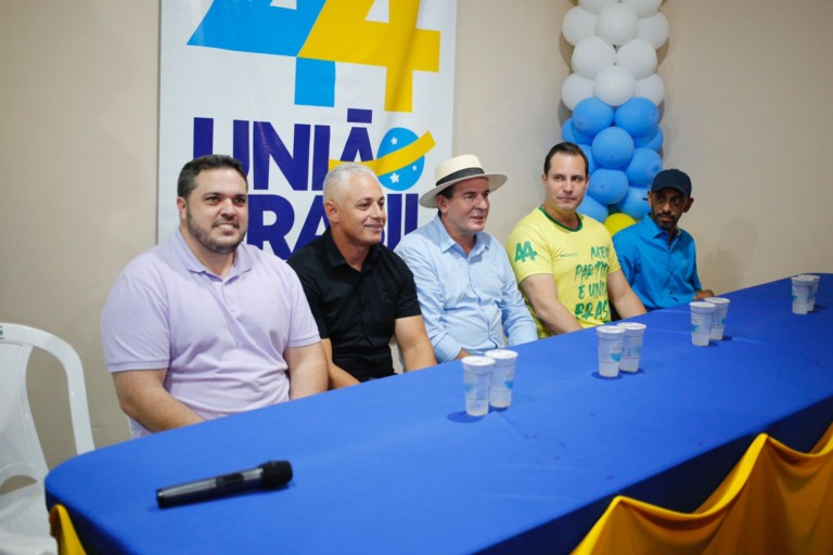 Gaúcho da Soja e seus apoiadores durante convenção partidária (Foto: Reprodução)
