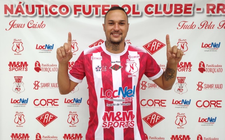 Alvirrubro apresenta Dé para a sequência da temporada 2024 (Foto: Ranior Almeida/Náutico)