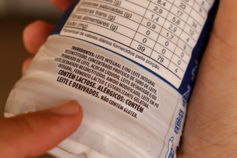 Medida visa alertar e conscientizar os consumidores sobre os tipos de ingredientes presentes e as quantidades de cada um (Foto: Raisa Carvalho)