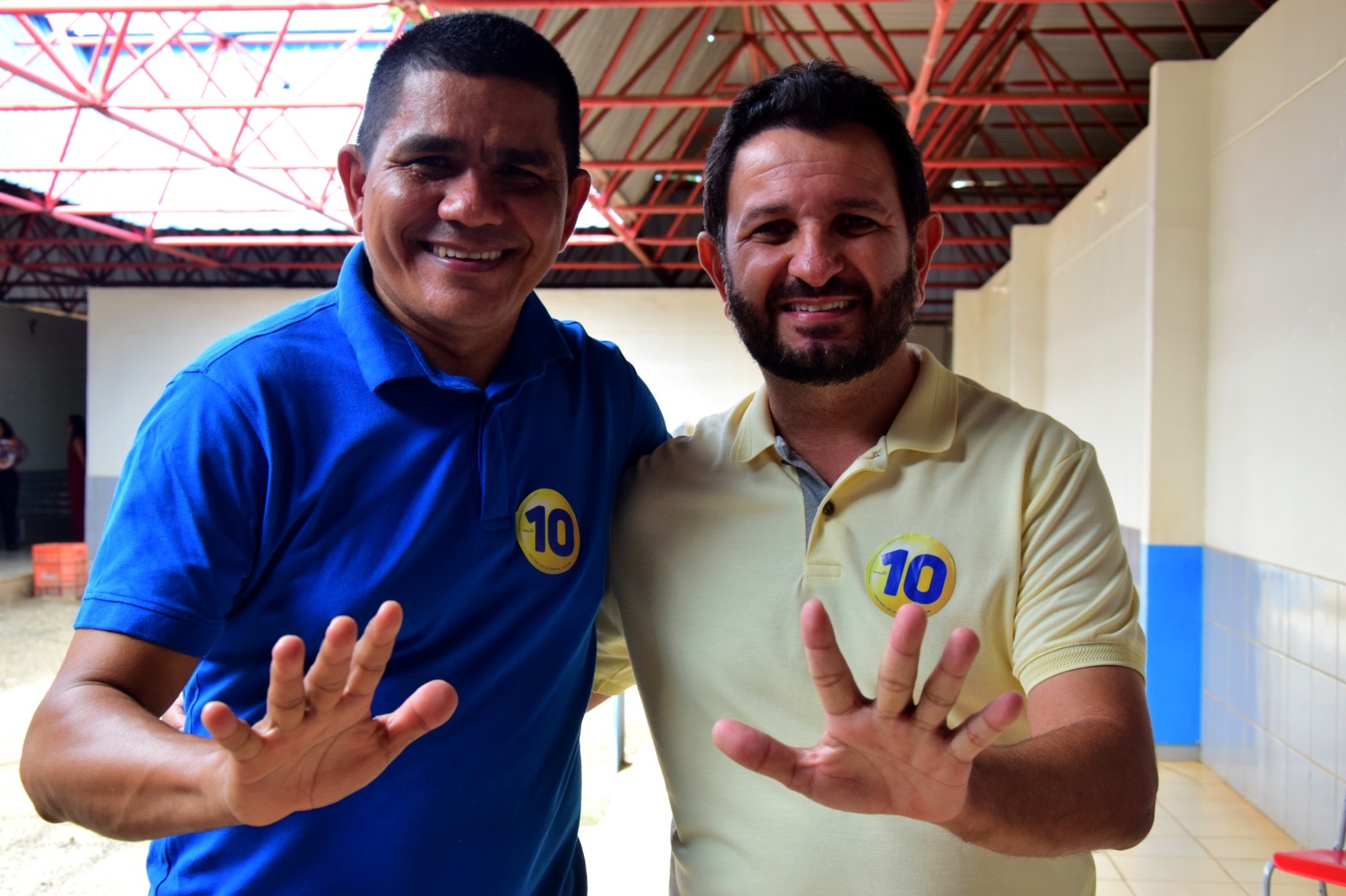 O candidato a prefeito Wagner Nunes e seu vice Irmão Max (Foto: Nilzete Franco/FolhaBV)