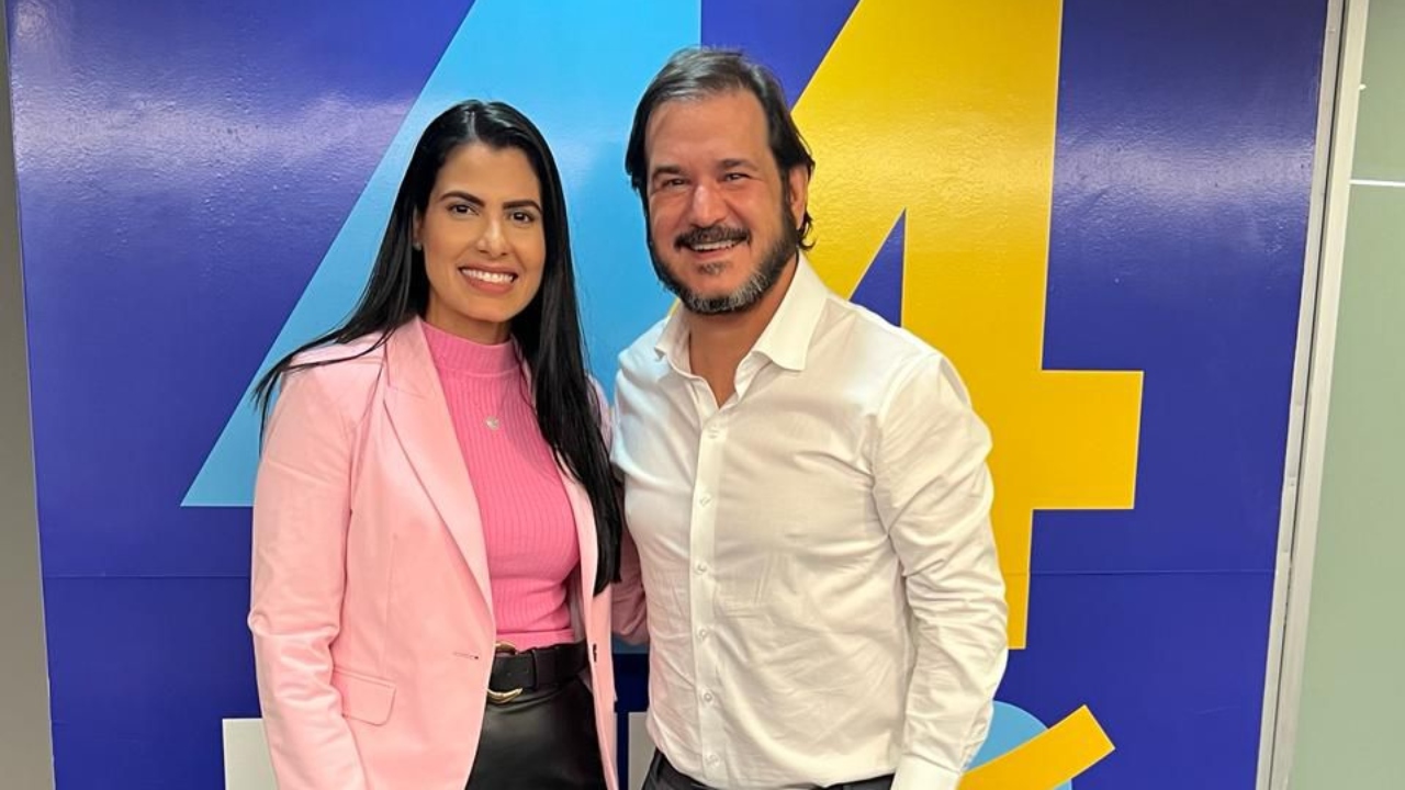 A deputada estadual Catarina Guerra com o presidente nacional do União Brasil, Antônio Rueda (Foto: Divulgação)
