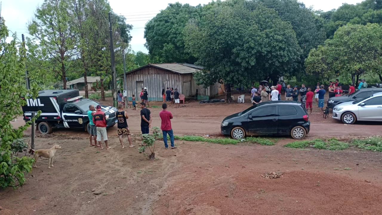 O suspeito teria efetuado cinco disparos de arma de fogo contra a vítima (Foto: Reprodução)