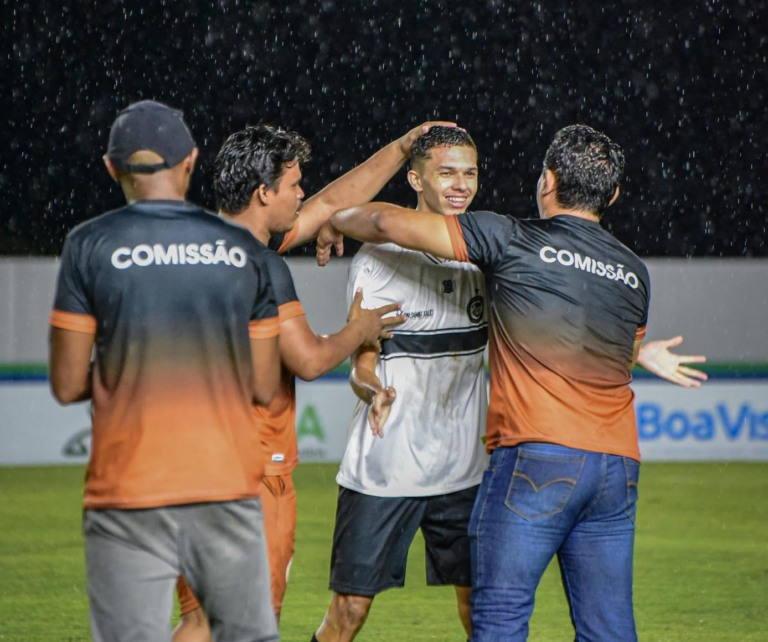 Equipe do Rio Negro volta a vencer no Estadual, última vitória teria sido em 2022. Crédito: Hélio Garcias/BV Esportes