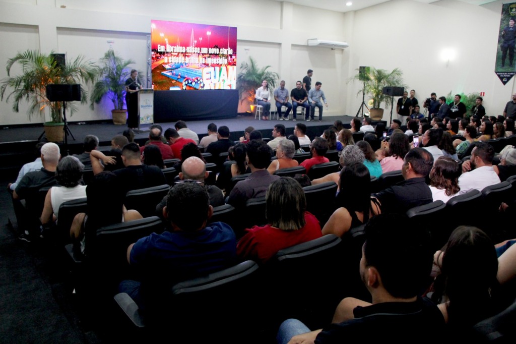 Os novos servidores irão atuar em diversas áreas da Secretaria de Gestão Social, incluindo centros de referência de assistência social e projetos sociais da Prefeitura. (Foto: Wenderson Cabral/FolhaBV) Os novos servidores irão atuar em diversas áreas da Secretaria de Gestão Social, incluindo centros de referência de assistência social e projetos sociais da Prefeitura. (Foto: Wenderson Cabral/FolhaBV)