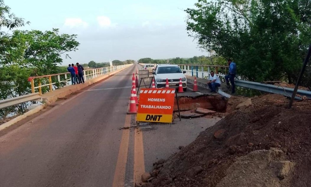 Obra sobre a ponte segue pelo próximos cinco dias(Foto: Divulgação) Obra sobre a ponte segue pelo próximos cinco dias(Foto: Divulgação)