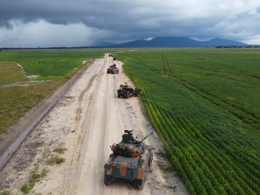 O novo contingente é formado por cerca de 150 militares da 6ª Divisão de Exército de três cidades fronteiriças com o Uruguai. (Foto: reprodução)
