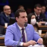 Nicoletti vota a favor da liberdade de expressão; veto 46/2021 mantido